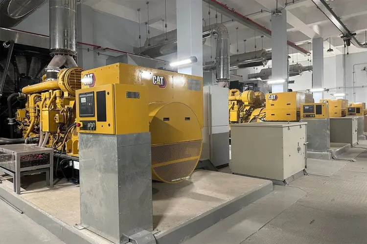 Động Cơ & Máy Phát Điện Cat