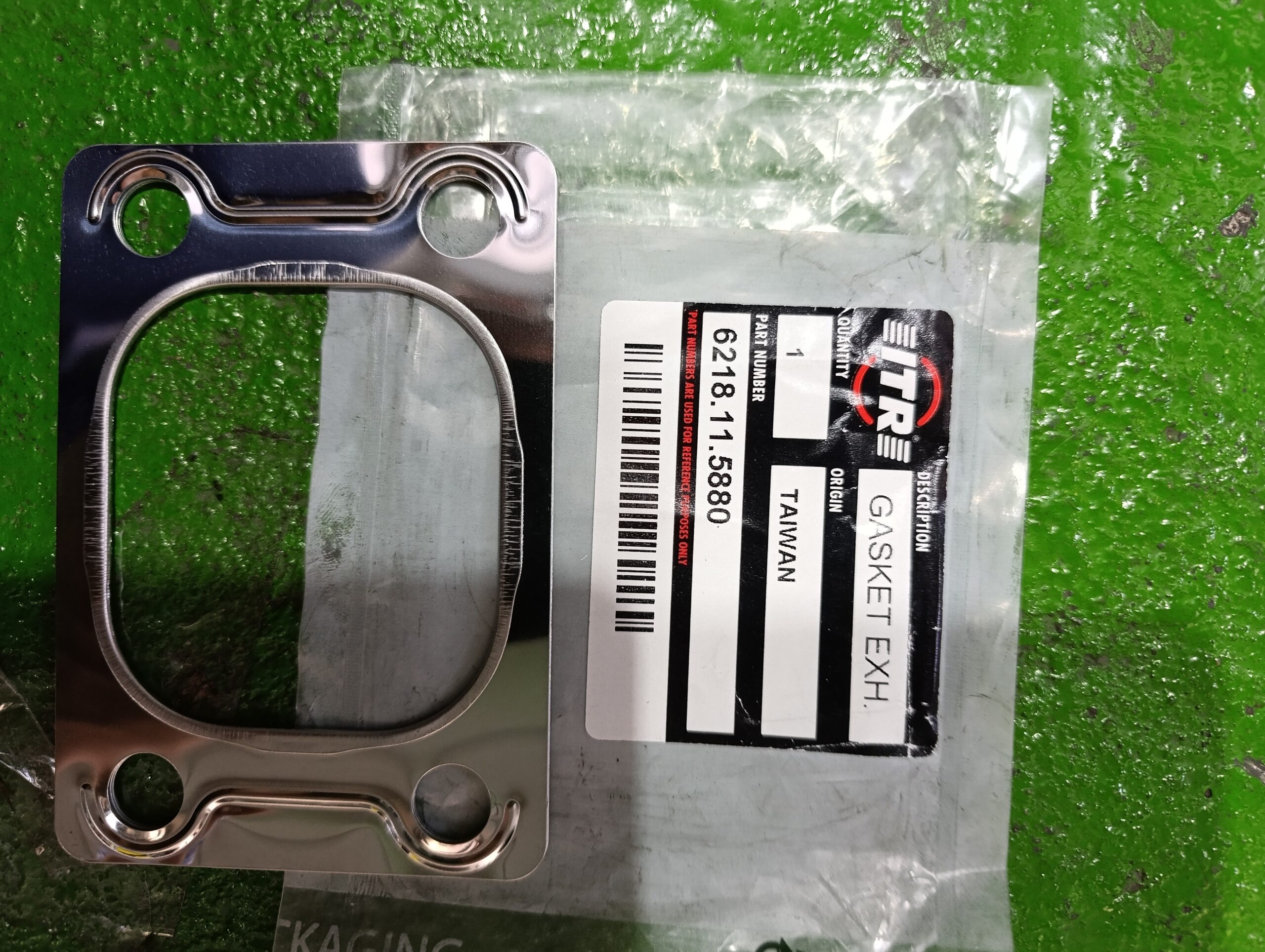 Gioăng cổ xả 6218-11-5880 1 Gioăng cổ xả 6218-11-5880