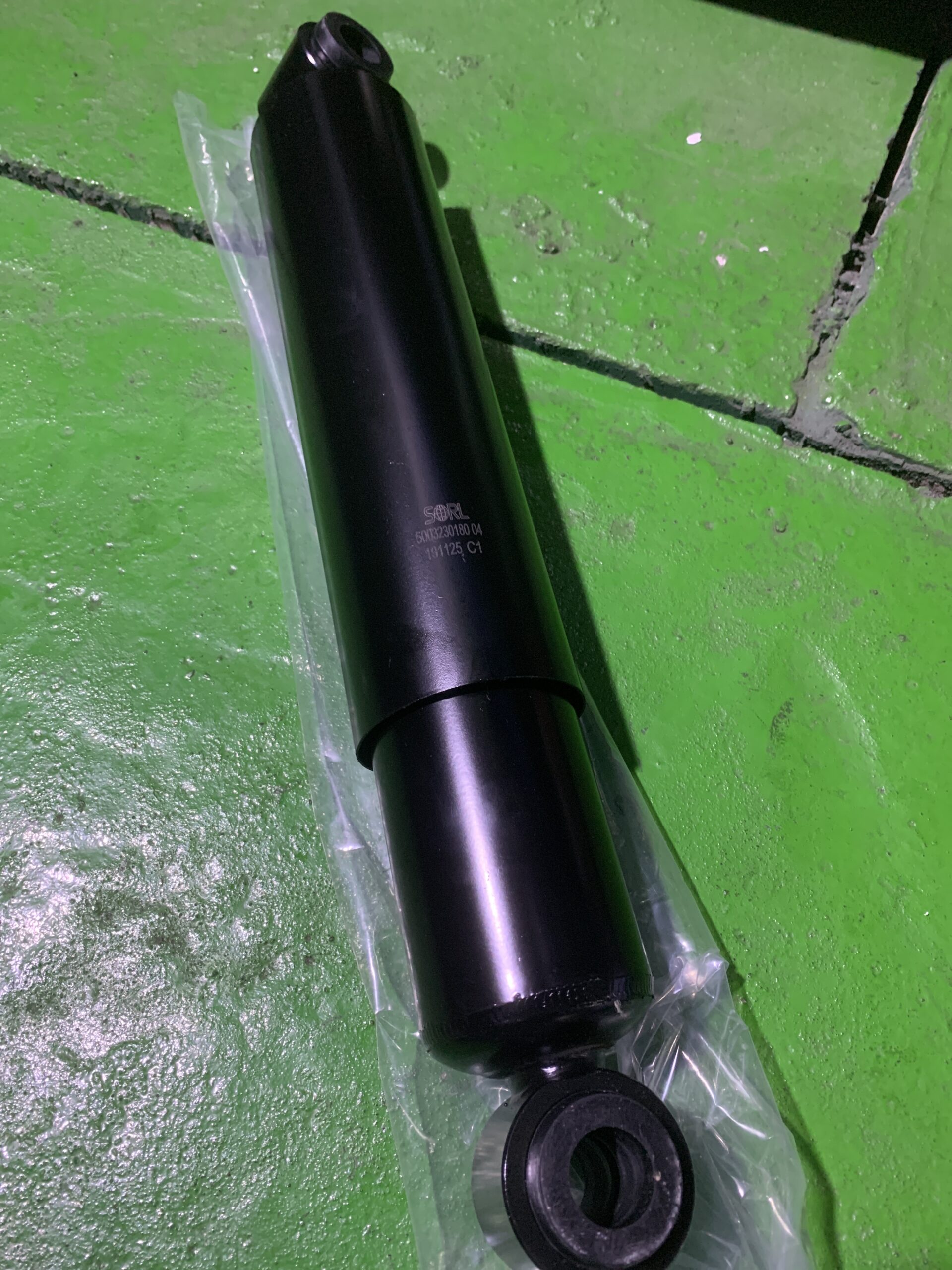 Giảm sóc nhíp trước 5003230180 1 Giảm sóc nhíp trước 5003230180