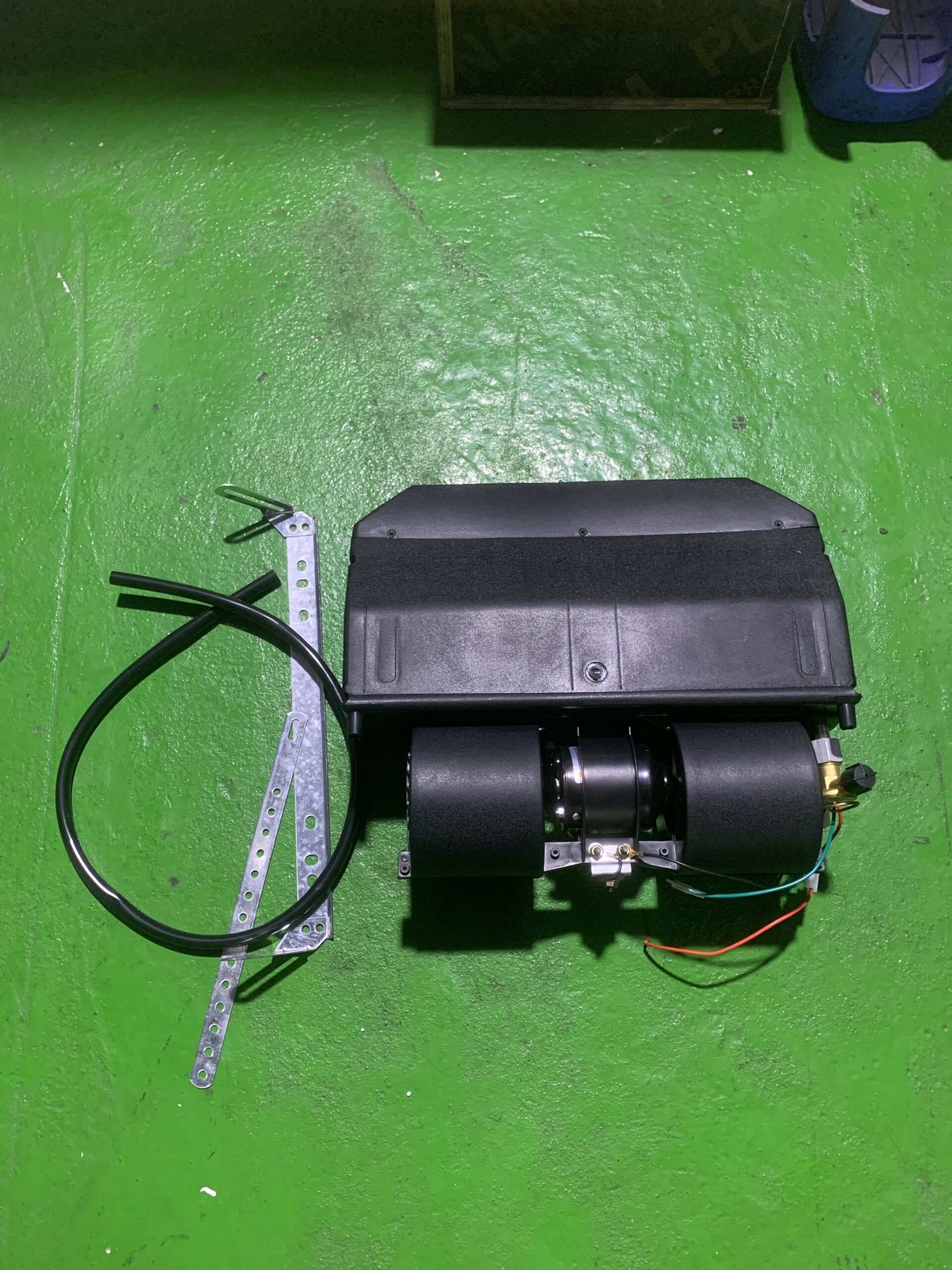 Bộ quạt dàn lạnh BEU-404-100 1 Bộ quạt dàn lạnh BEU-404-100